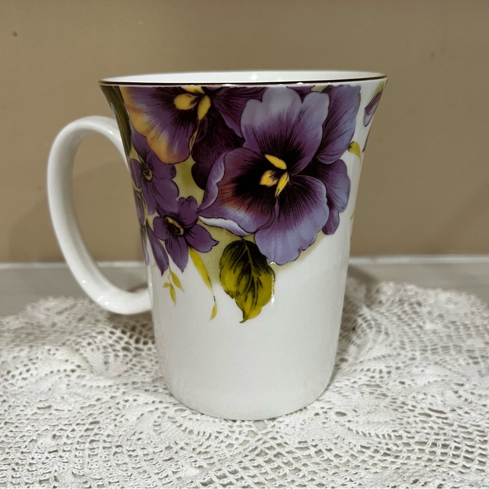 Beautiful Purple Pansy 15 oz Coffee Cup